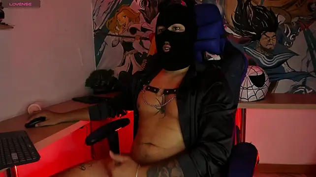 Scoott_Massked: онлайн-секс-чат
