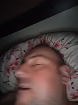 StrictBobby Chat XXX live