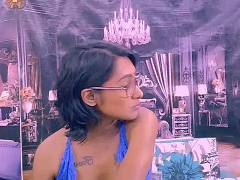XXX chat uživo modela IndianRebel4u2Luv