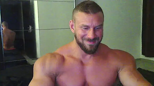 muscularkevin – Kamerová šou