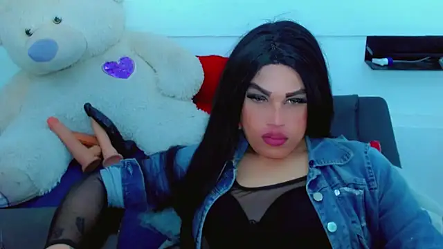 NharaBigCock's Live XXX Chat
