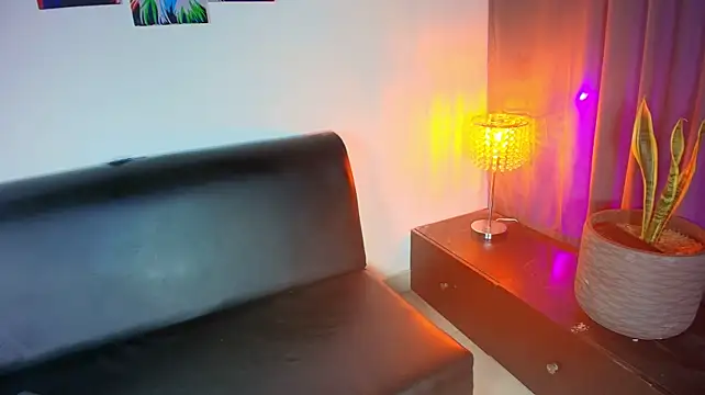 Chat +18 de pacific_lovers ao vivo