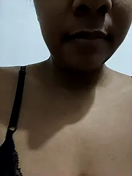 Show de MichelleMore na webcam