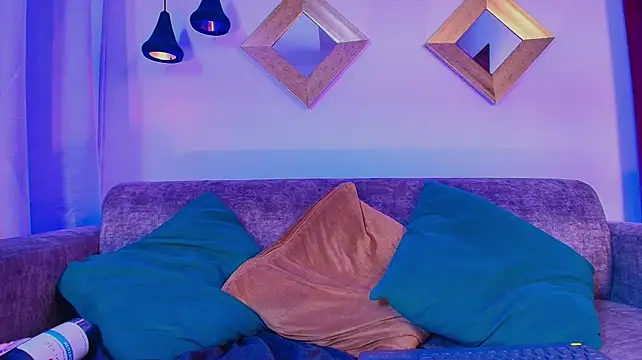 Hanna_Evaanss Adlı Modelin Canlı XXX Sohbeti