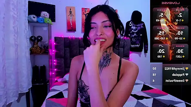 Mia_Clay1 Chat XXX in diretta