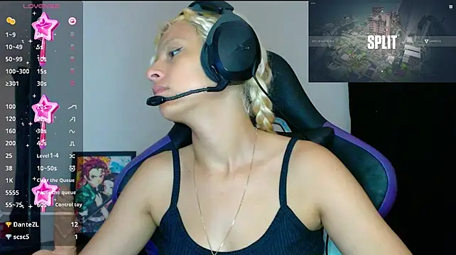 Živý XXX chat blondegamerr