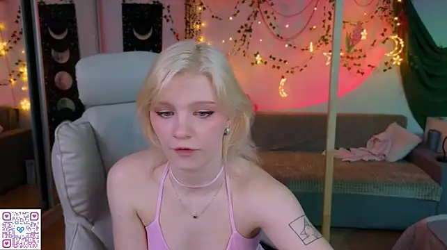 Moonlight_Mia's Live XXX Chat