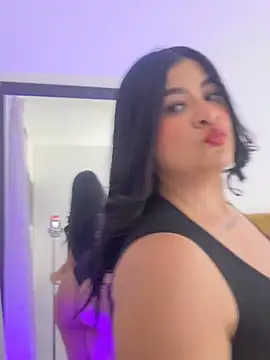 Katty_West Adlı Modelin Canlı XXX Sohbeti