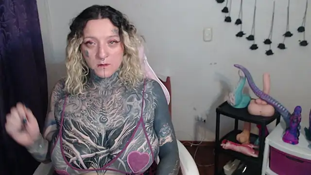 SLOPPYTITSS Live XXX-Chat