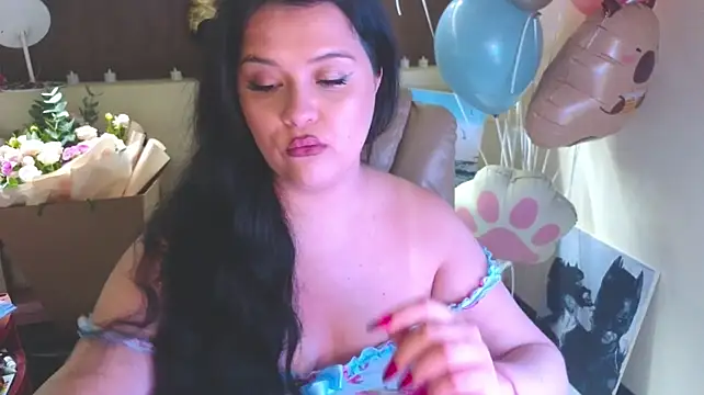 Онлайн чат XXX Malika_uAngel