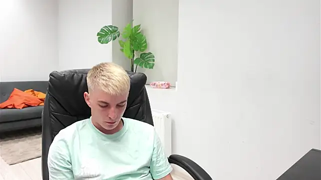 Logan_Falk – Naživo XXX chat