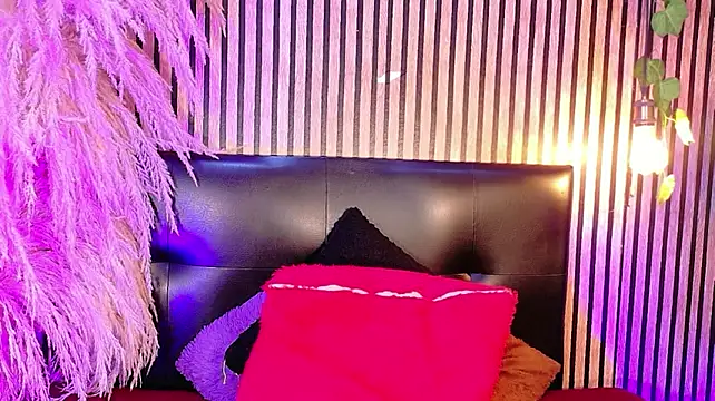 Hiddenhotcake Live XXX Chat