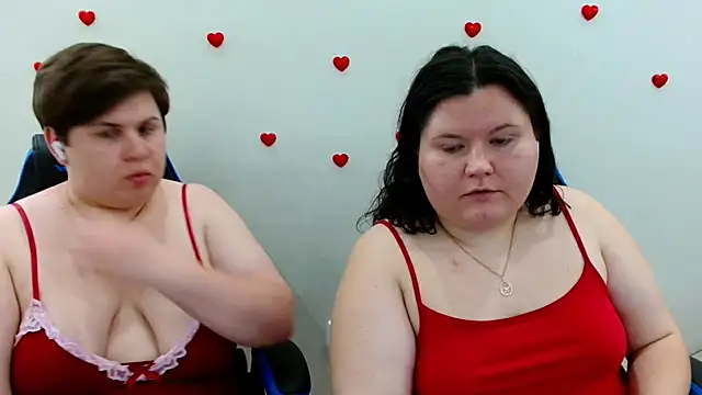 XXX chat uživo modela BeckyAndHellen