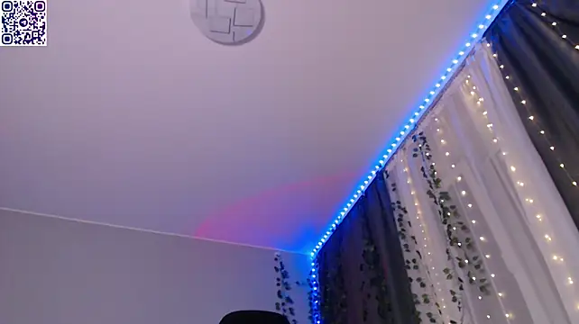 Živý XXX chat dolll_maiya