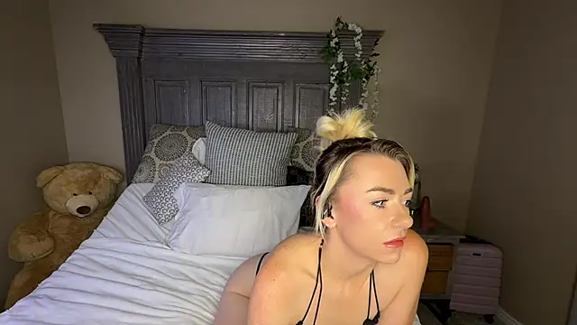 Chat XXX en directo de AllieFyre