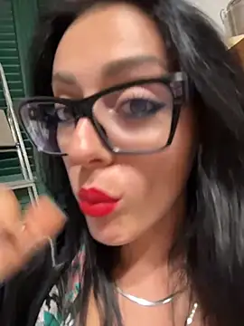 alibi_room live XXX chat