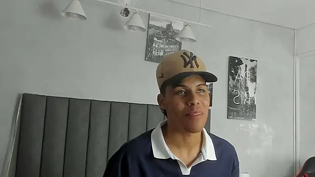دردشة Colby_driscoll الجنسية المباشرة