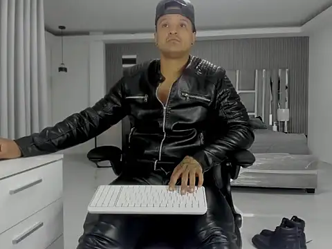 master_leather live XXX chat