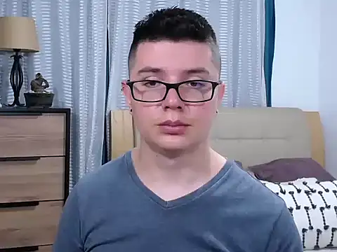 BlackFoXXX69 Live XXX Chat