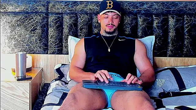 Stiven_collins Adlı Modelin Canlı XXX Sohbeti