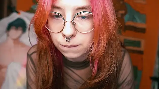 cutiiepink Adlı Modelin Canlı XXX Sohbeti