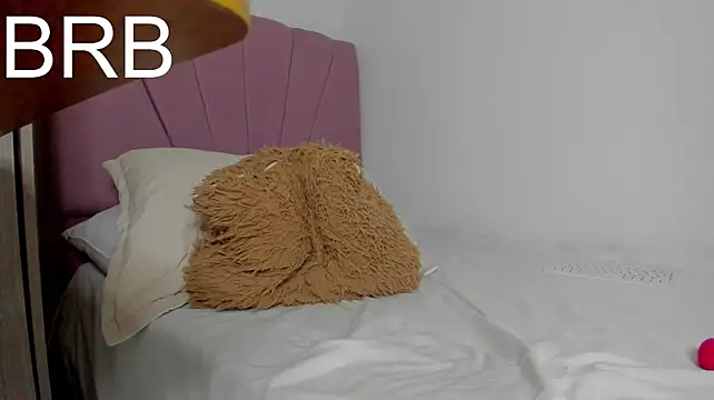 Amira_Falak – Naživo XXX chat