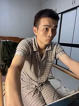 gutou001 现场XXX聊天