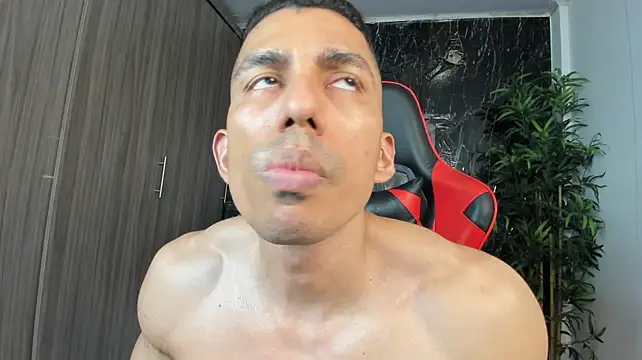Živý XXX chat Erik_castle