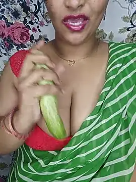 Show de Love_me_7 na webcam