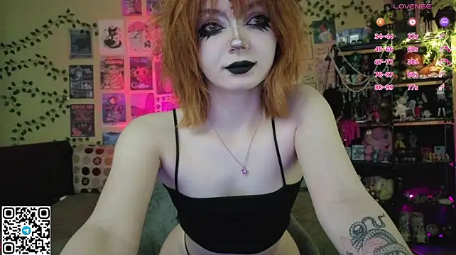 MeviCoral's Live XXX Chat