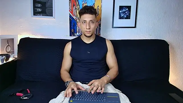 SR_EMILIOCUM Webcam show