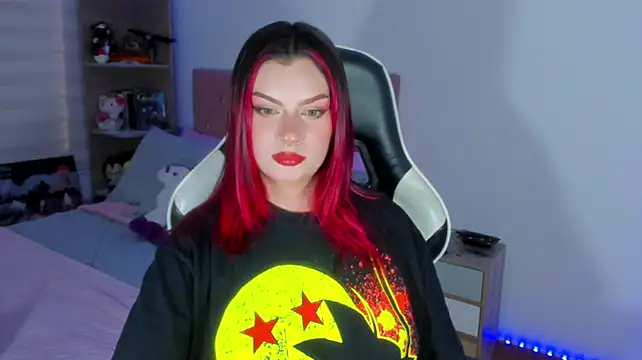 OphelianaRose33 Adlı Modelin Canlı XXX Sohbeti