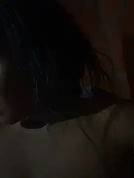 AlisonHoot69 Adlı Modelin Canlı XXX Sohbeti