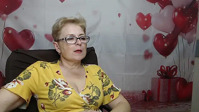EmiliaGree Adlı Modelin Canlı XXX Sohbeti