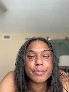 Chat +18 de CandyLuxxxx ao vivo