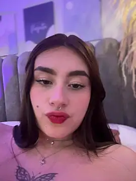 צ'אט XXX בשידור חי של cute__cherry_
