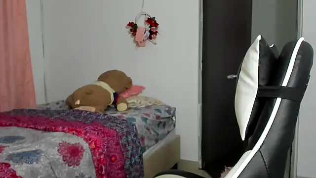 XXX chat uživo modela __Emma__11__Lecat_