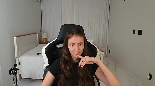 upssnowy Adlı Modelin Canlı XXX Sohbeti