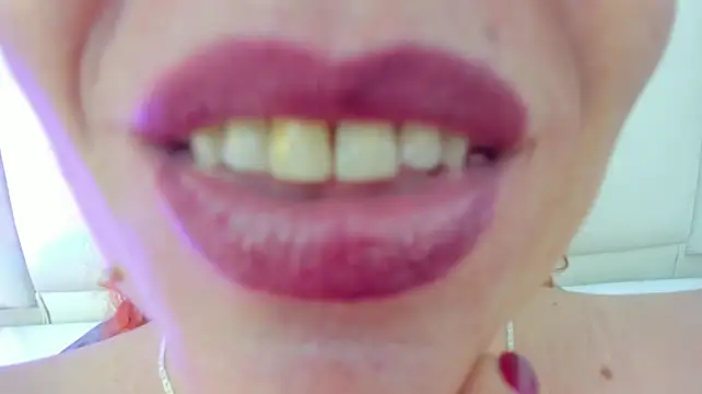 ChannelFox__ Live XXX-Chat