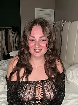 Chatroom XXX en direct de BaddieBellaUK