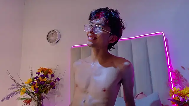 Czat XXX na żywo – Twink_Sebas7