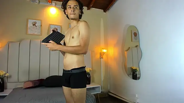Chat XXX ao vivo de Kai_Montel