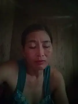 lris-Beauty77's Webcam Show