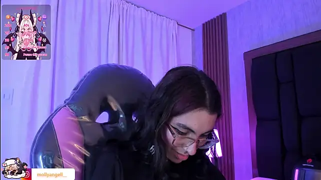 Molly_A Live XXX-Chat