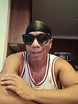 pimpdaddy4ever: διαδικτυακό σόου στην κάμερα