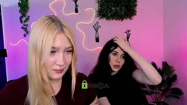 Chat +18 de playful_sophie ao vivo