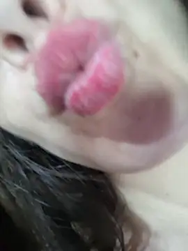 Emmasweet_Val's Live XXX Chat
