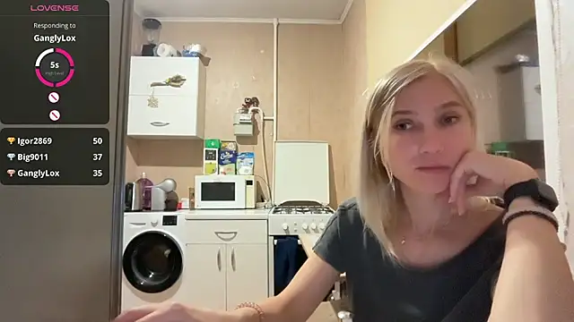 AngelJeni Chat XXX in diretta