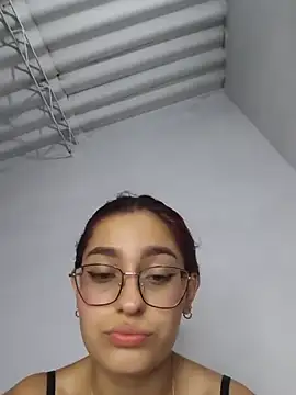 Ary-18's Live XXX Chat