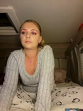 Chatroom XXX en direct de VanLifeVixen